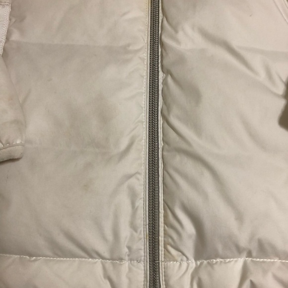 Women’s Lululemon Down for a run jacket size 6, white. Used condition - Picture 5 of 12